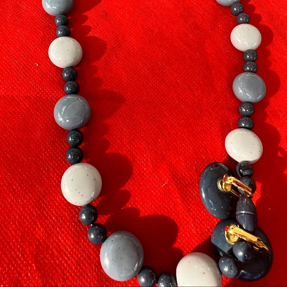 necklace and earrings set